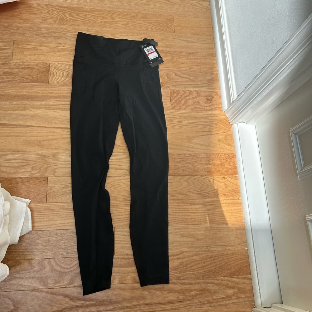 NWT Black Under Armour leggings